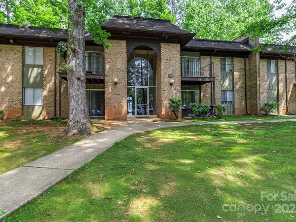 338 Orchard Trace Lane, Unit 8, Charlotte, NC 28213