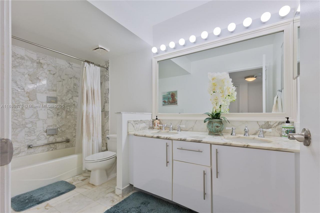 9801 Collins Ave, Unit 20V, Bal Harbour, FL 33154 Photo