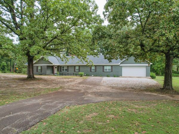 2204 N Polk, Corinth, MS 38834