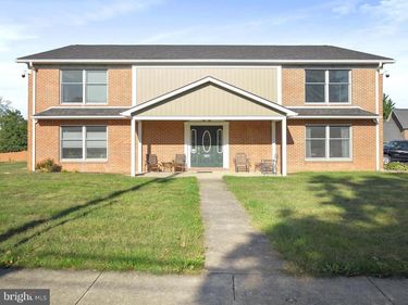 235 S RIDGE AVENUE, Unit B, GREENCASTLE, PA 17225