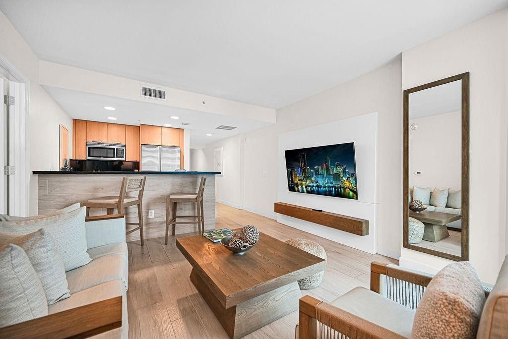 505 N Ft Lauderdale Bch Boulevard, Unit 805, Fort Lauderdale, FL 33304 Photo