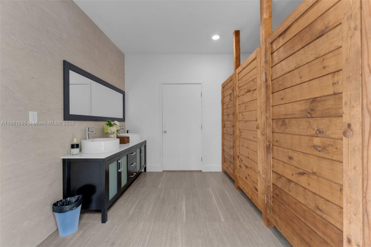 20701 SW 216th St, Miami, FL 33170 Photo