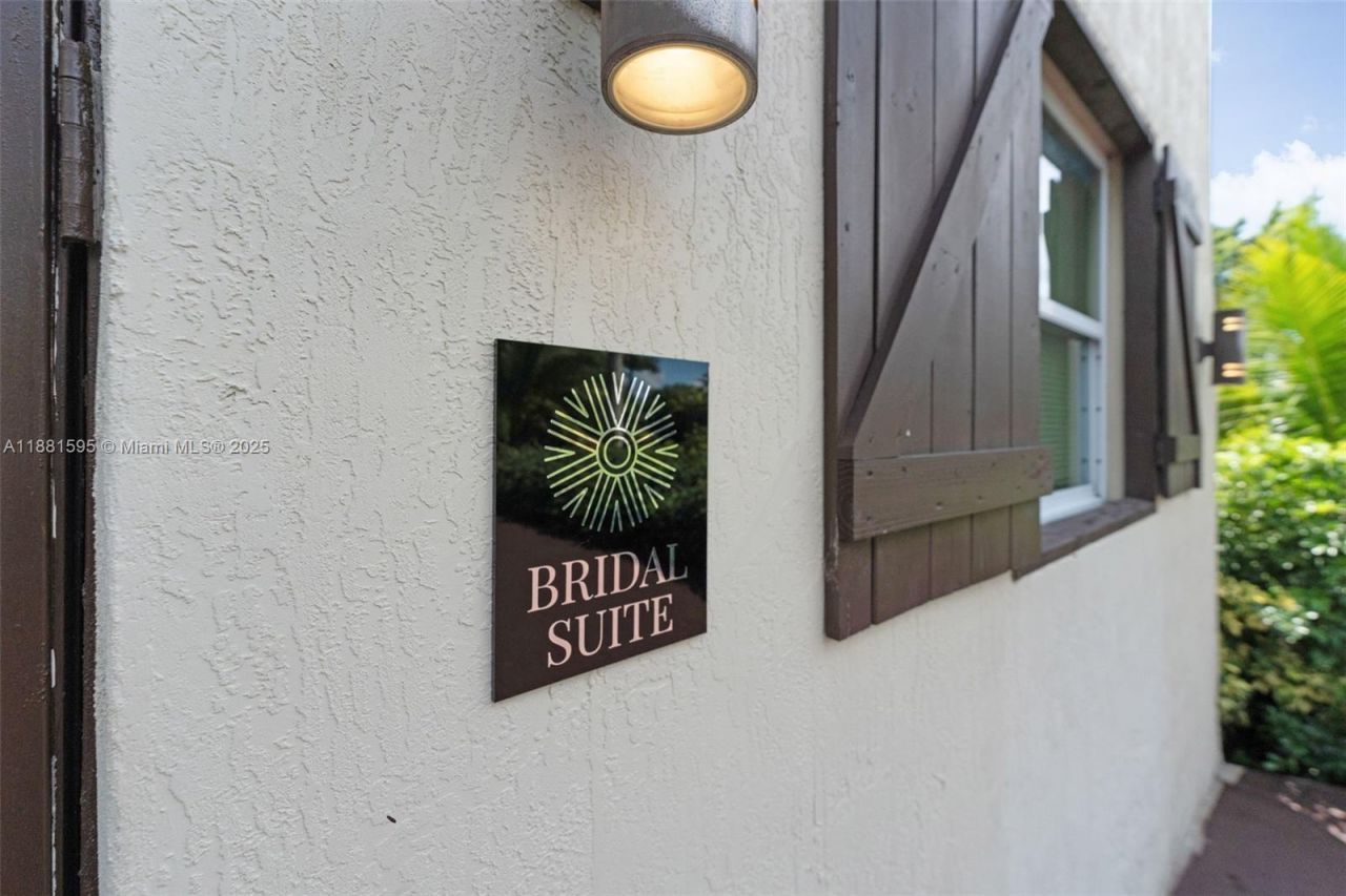 20701 SW 216th St, Miami, FL 33170 Photo