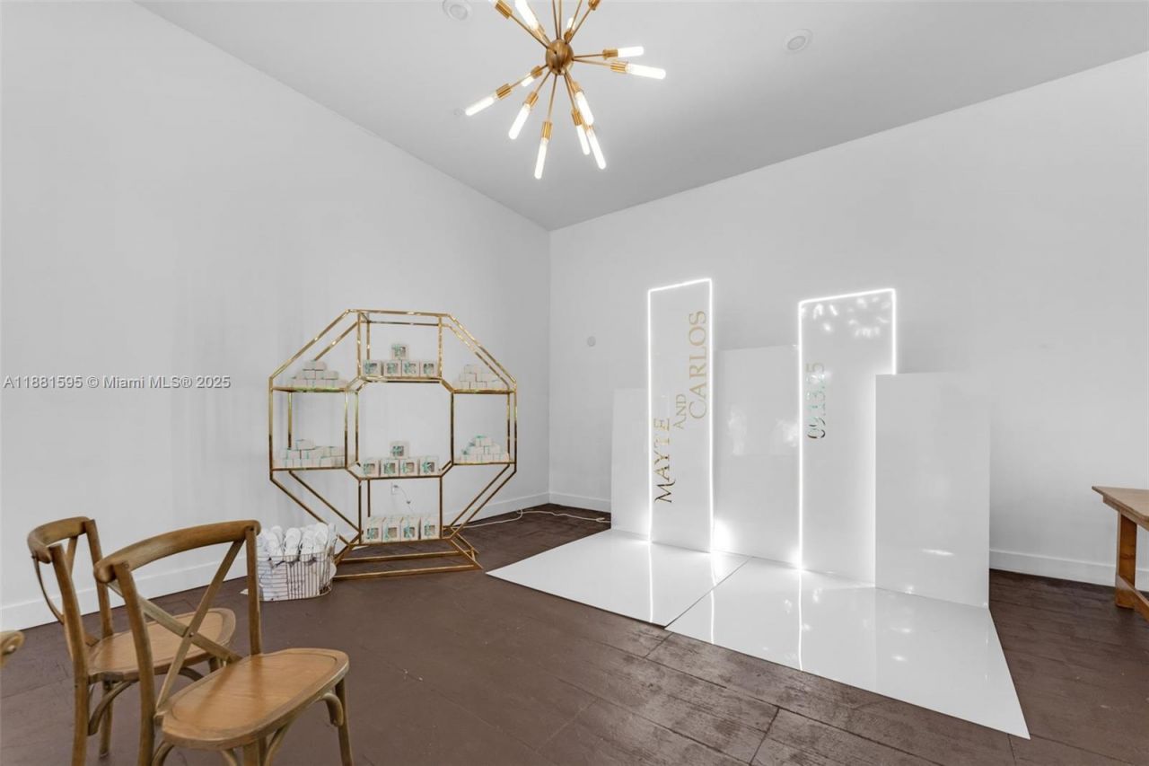 20701 SW 216th St, Miami, FL 33170 Photo