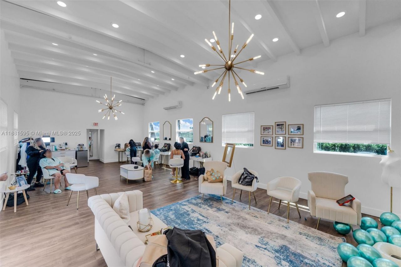 20701 SW 216th St, Miami, FL 33170 Photo