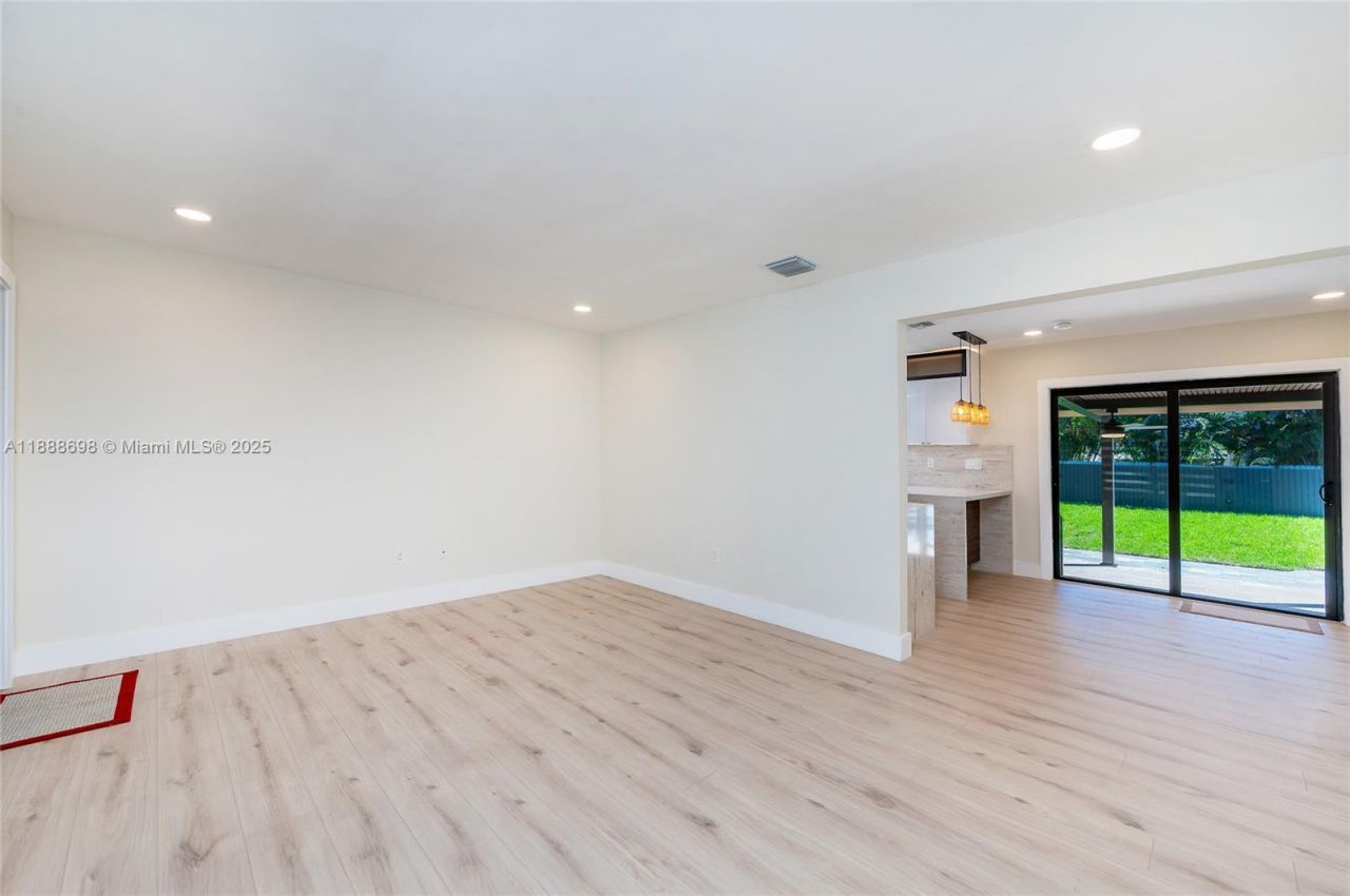 625 Miller Dr, Miami Springs, FL 33166 Photo