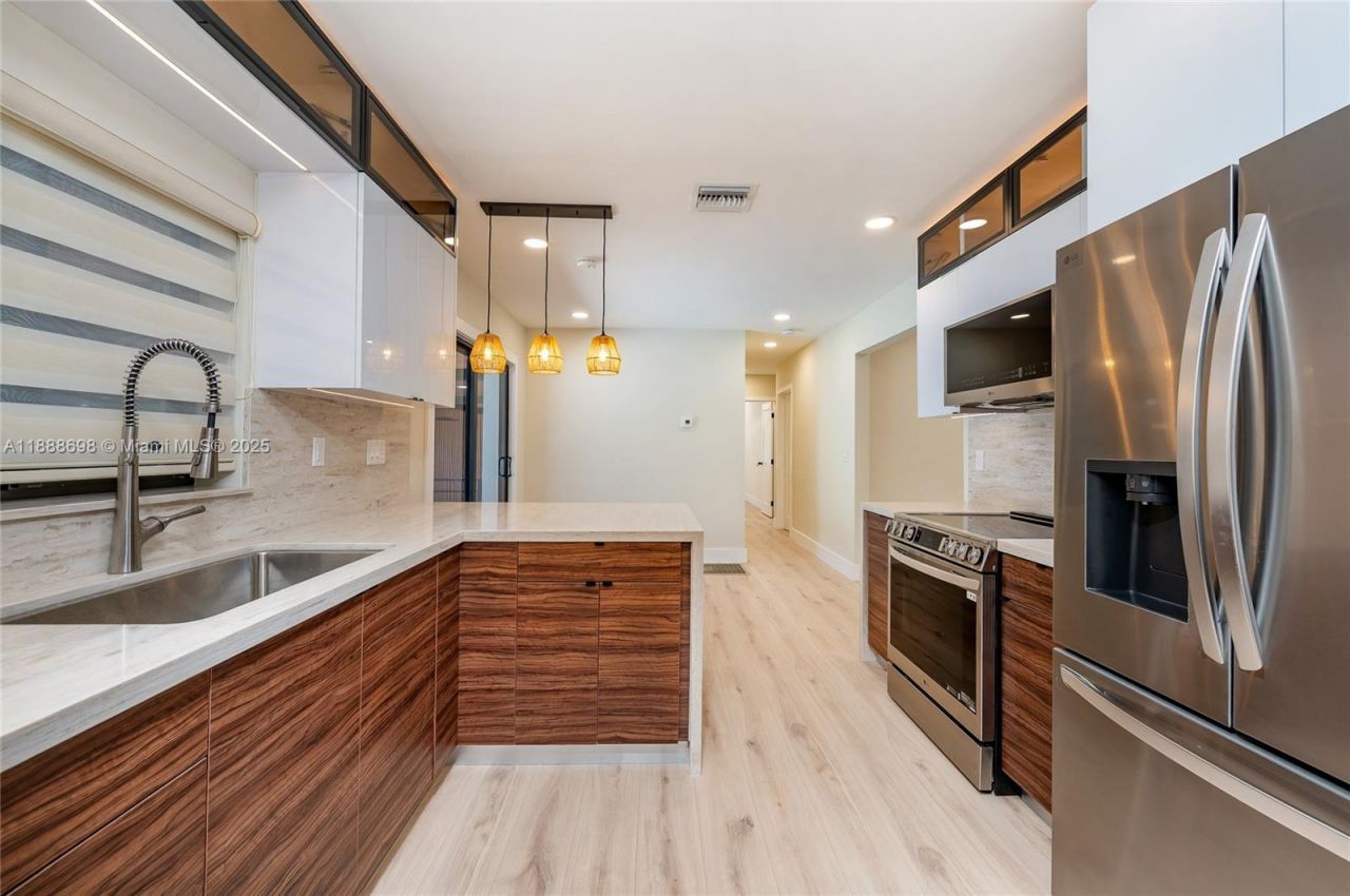 625 Miller Dr, Miami Springs, FL 33166 Photo