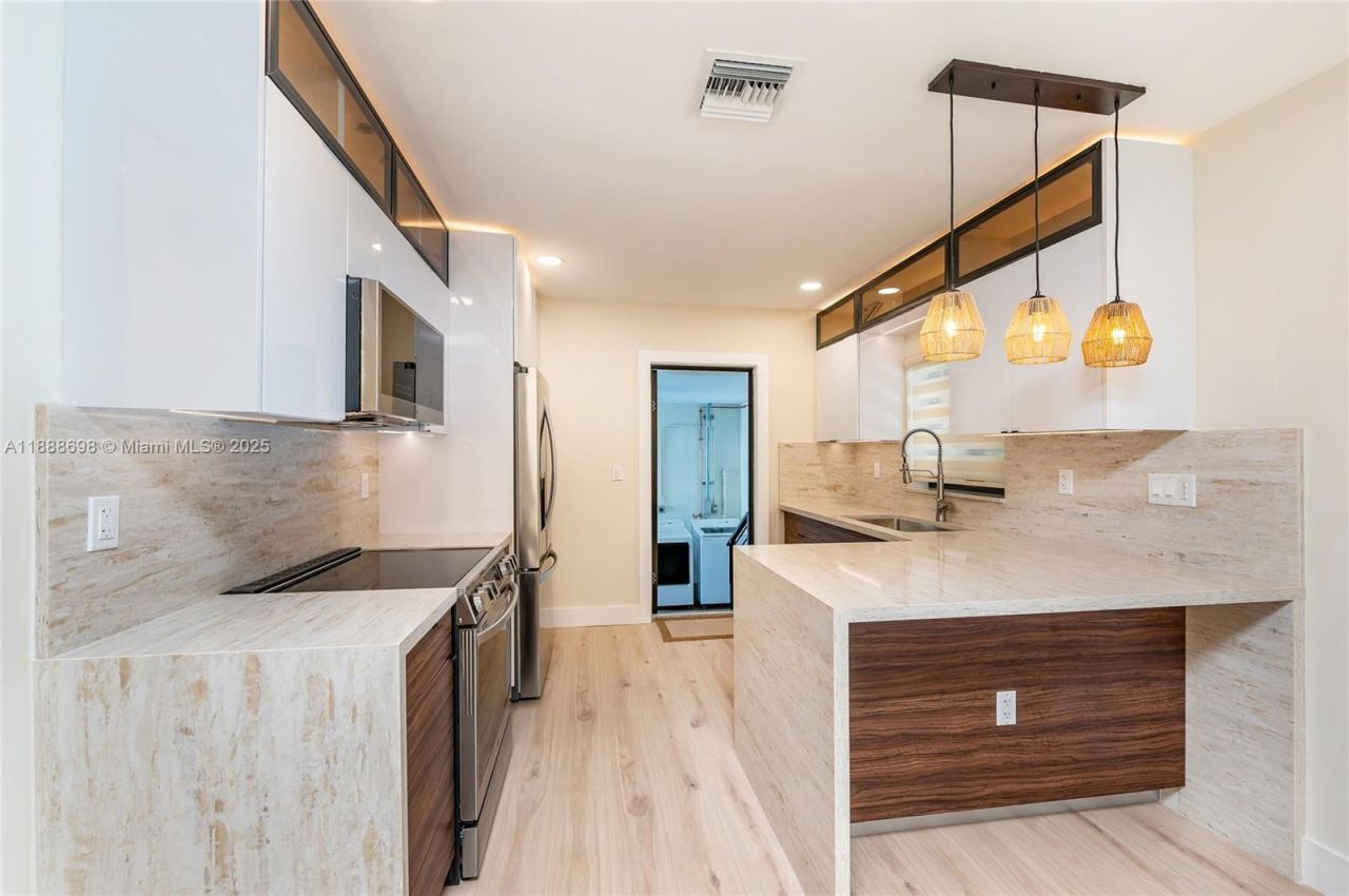 625 Miller Dr, Miami Springs, FL 33166 Photo