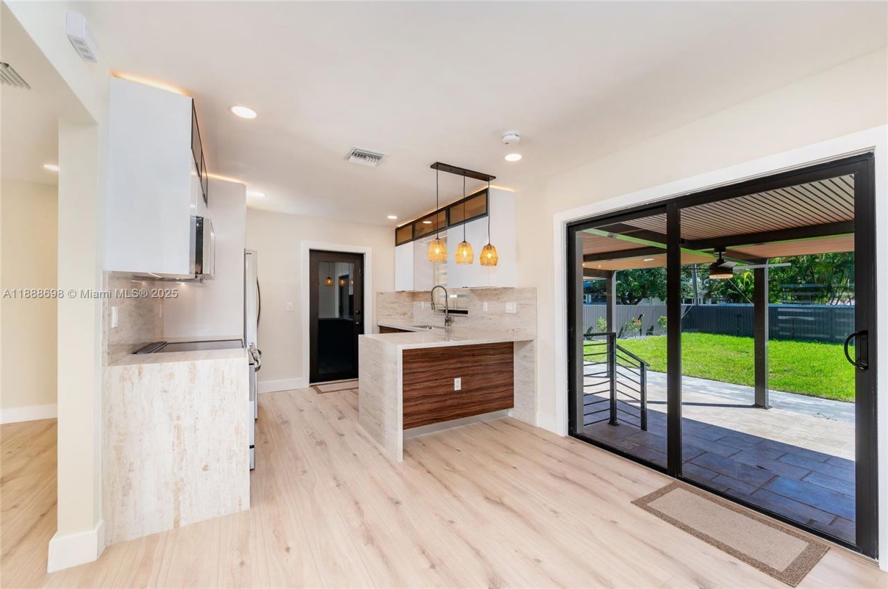 625 Miller Dr, Miami Springs, FL 33166 Photo