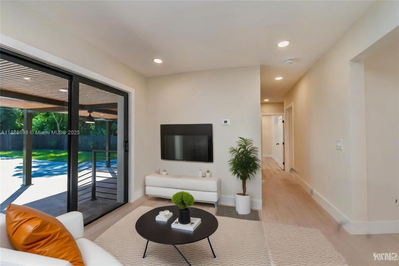 625 Miller Dr, Miami Springs, FL 33166 Photo