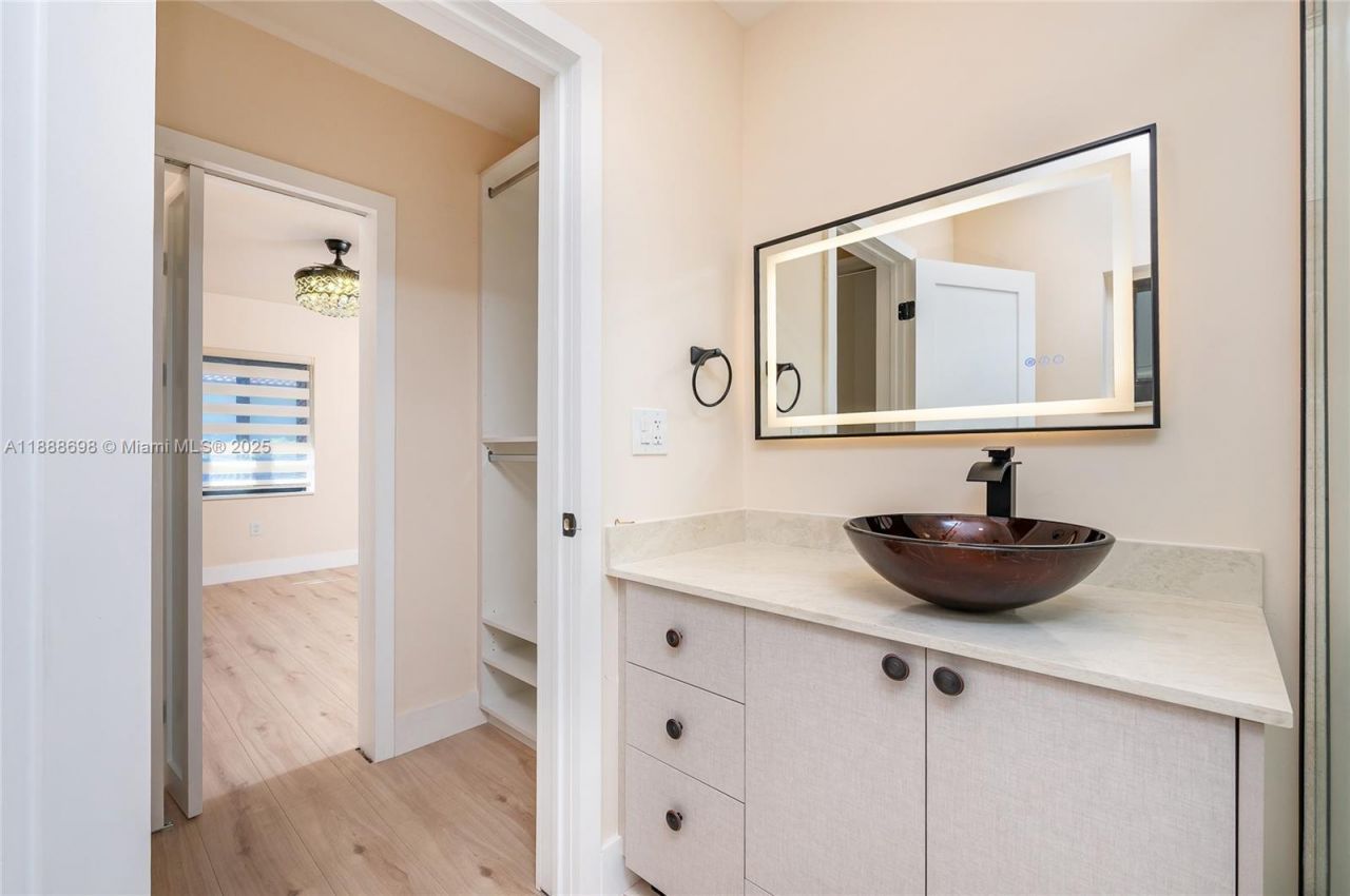 625 Miller Dr, Miami Springs, FL 33166 Photo