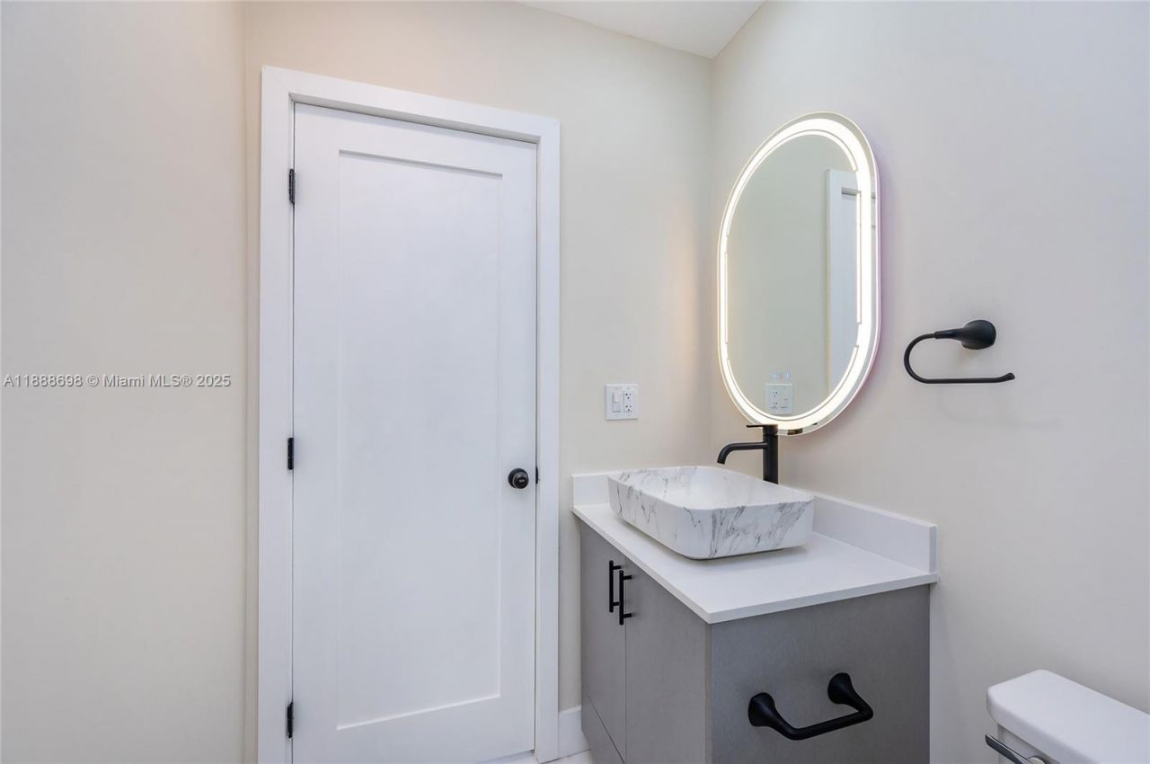 625 Miller Dr, Miami Springs, FL 33166 Photo