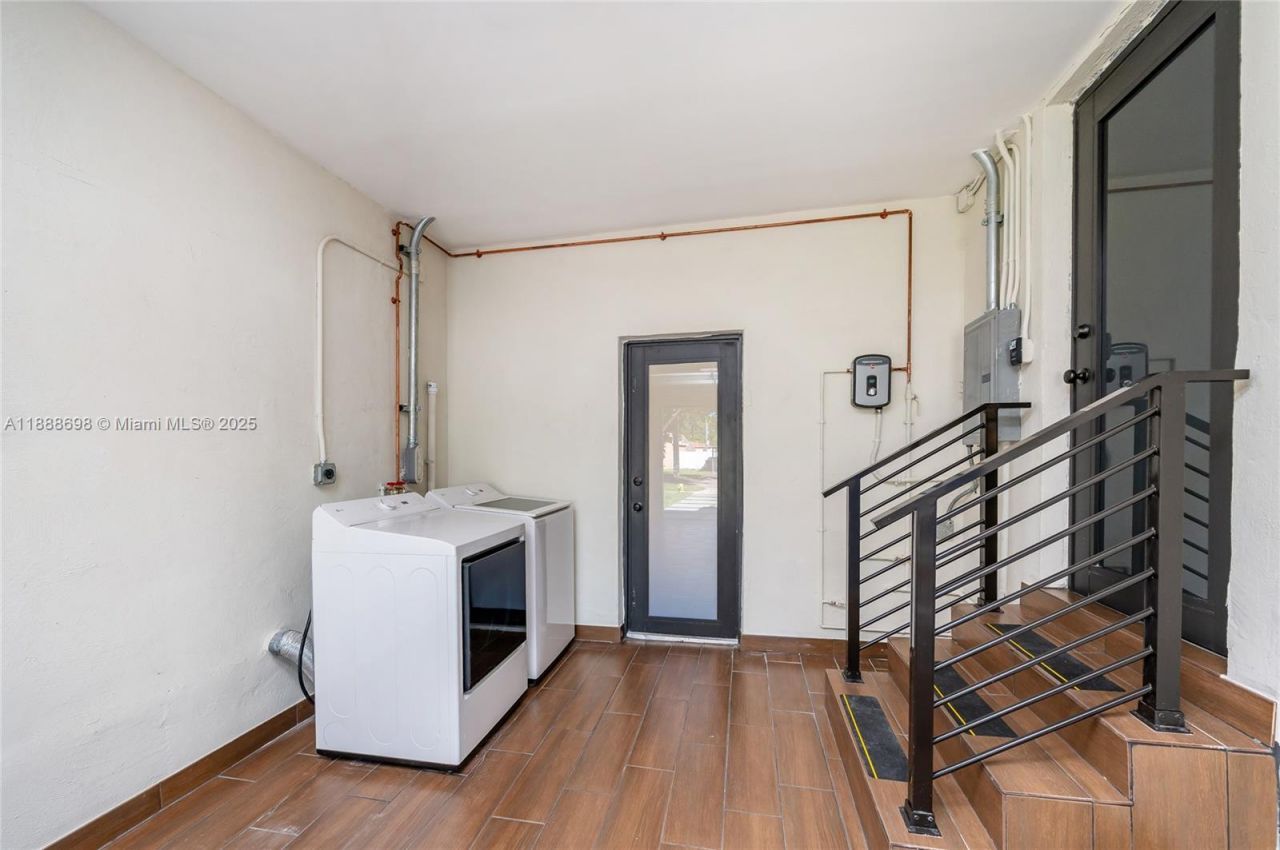 625 Miller Dr, Miami Springs, FL 33166 Photo