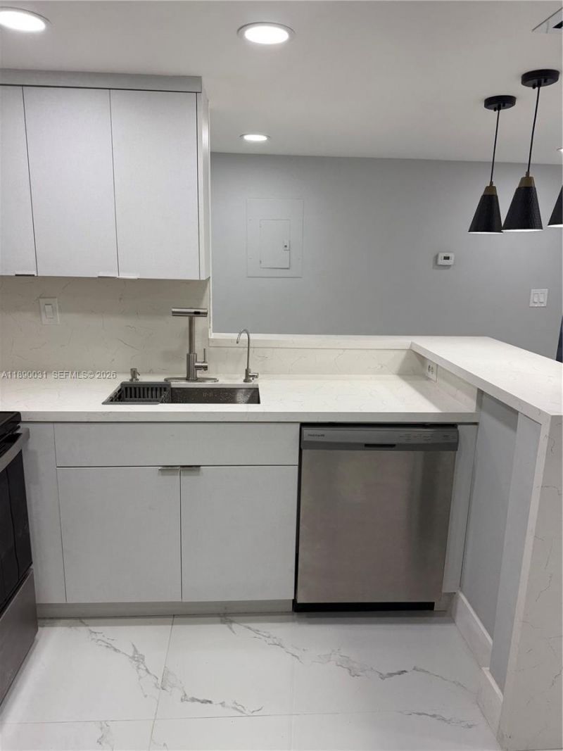 9937 Nob Hill Pl, Unit 1637, Sunrise, FL 33351 Photo