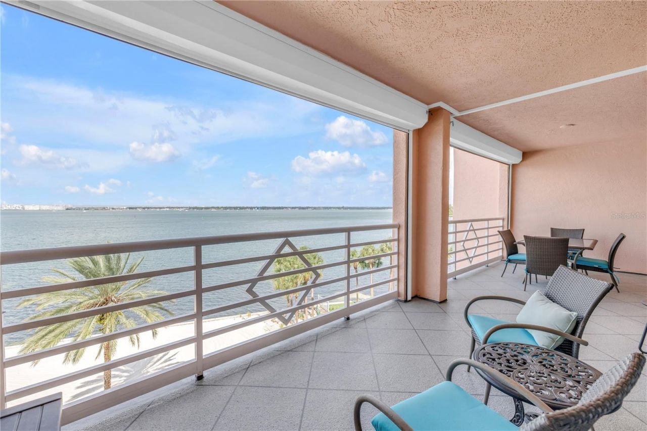 4971 Bacopa Lane S, Unit 403, Saint Petersburg, FL 33715 Photo