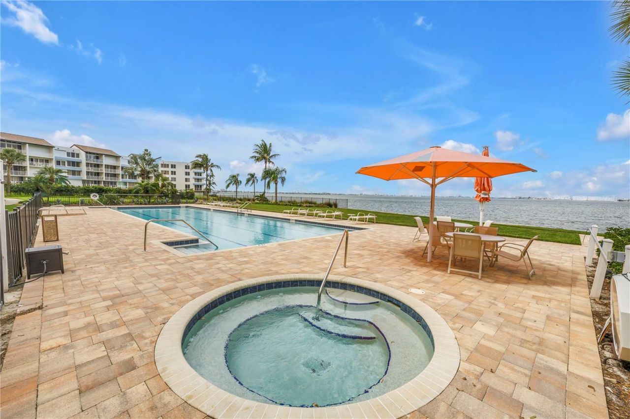 4971 Bacopa Lane S, Unit 403, Saint Petersburg, FL 33715 Photo