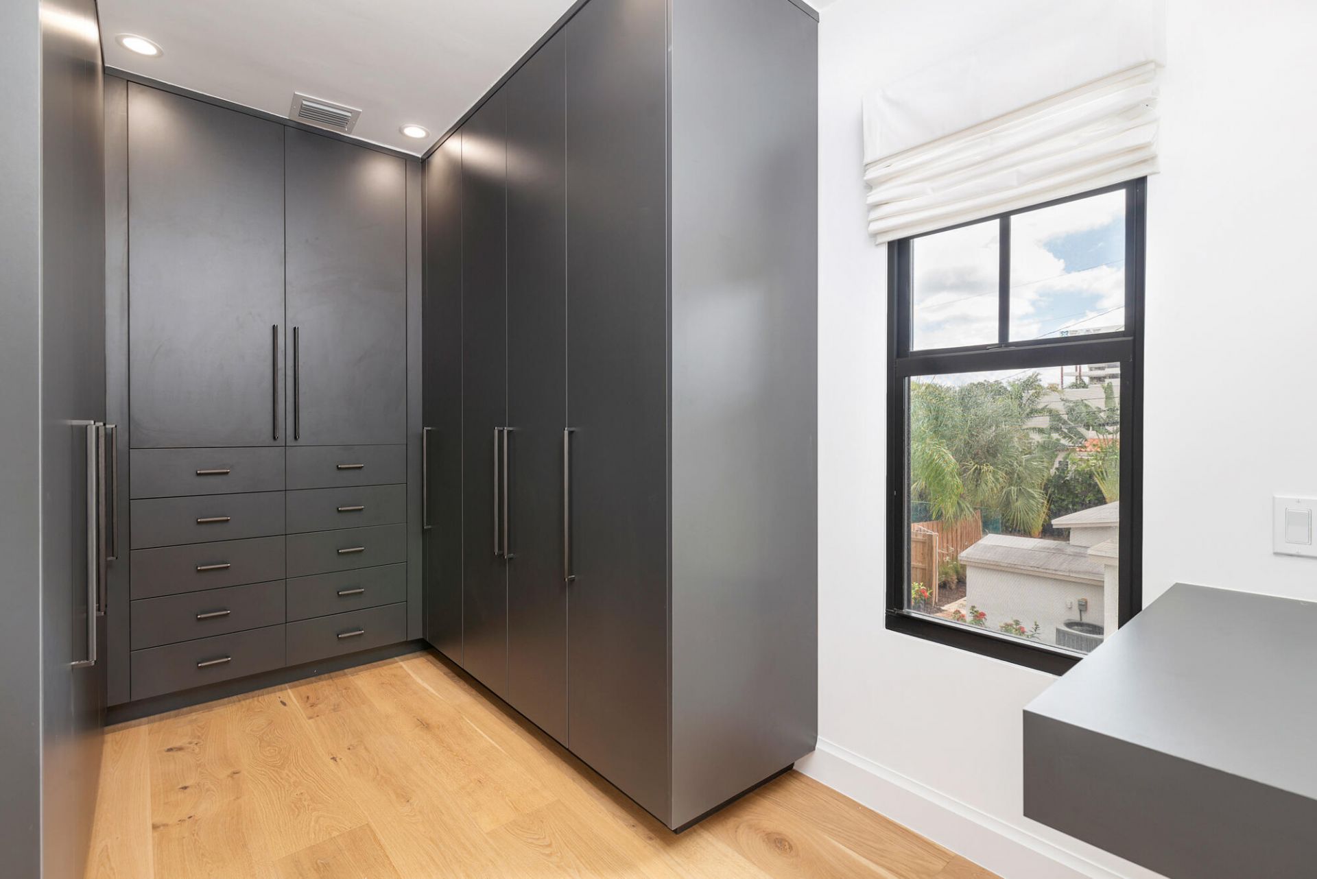 254 9th Street, West Palm Beach, FL 33401 Photo