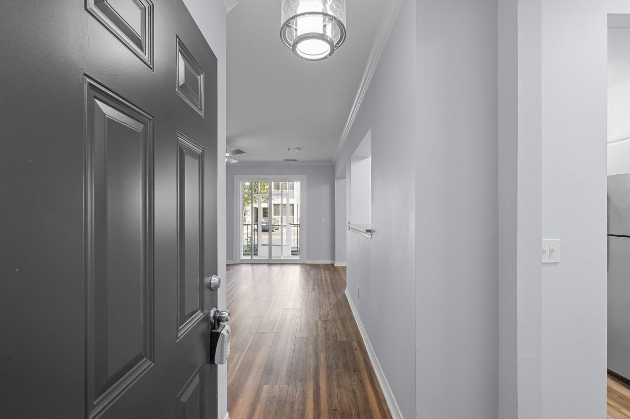 130 River Landing Drive Photo 5