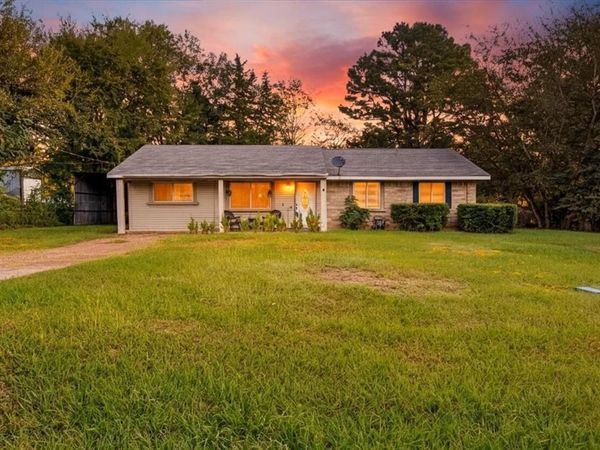 12379 Chapman Road, Tyler, TX 75708