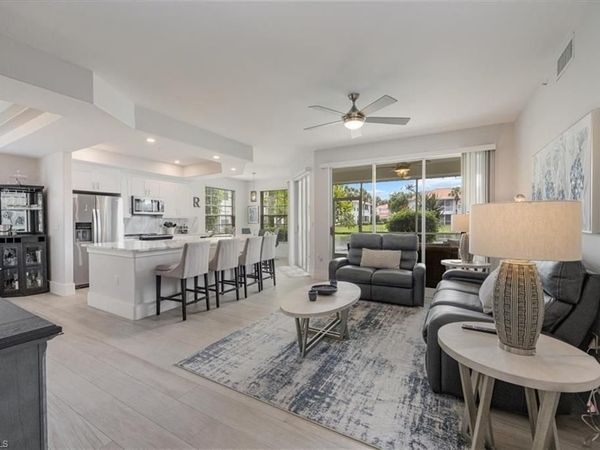 2220 Arielle DR, Unit 2009, NAPLES, FL 34109