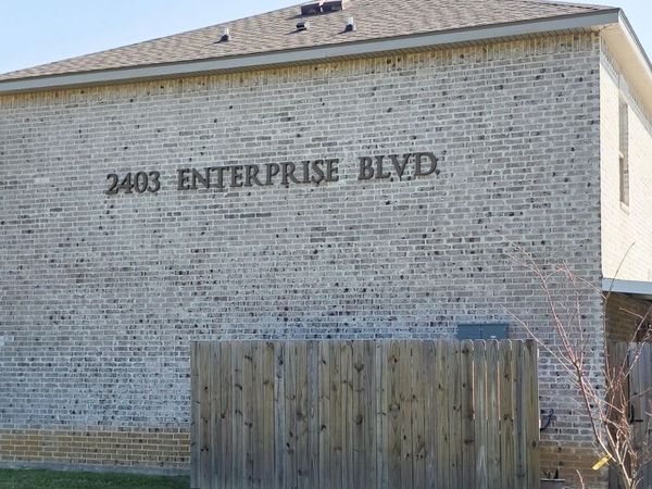 2403 Enterprise Boulevard , Lake Charles, LA 70601