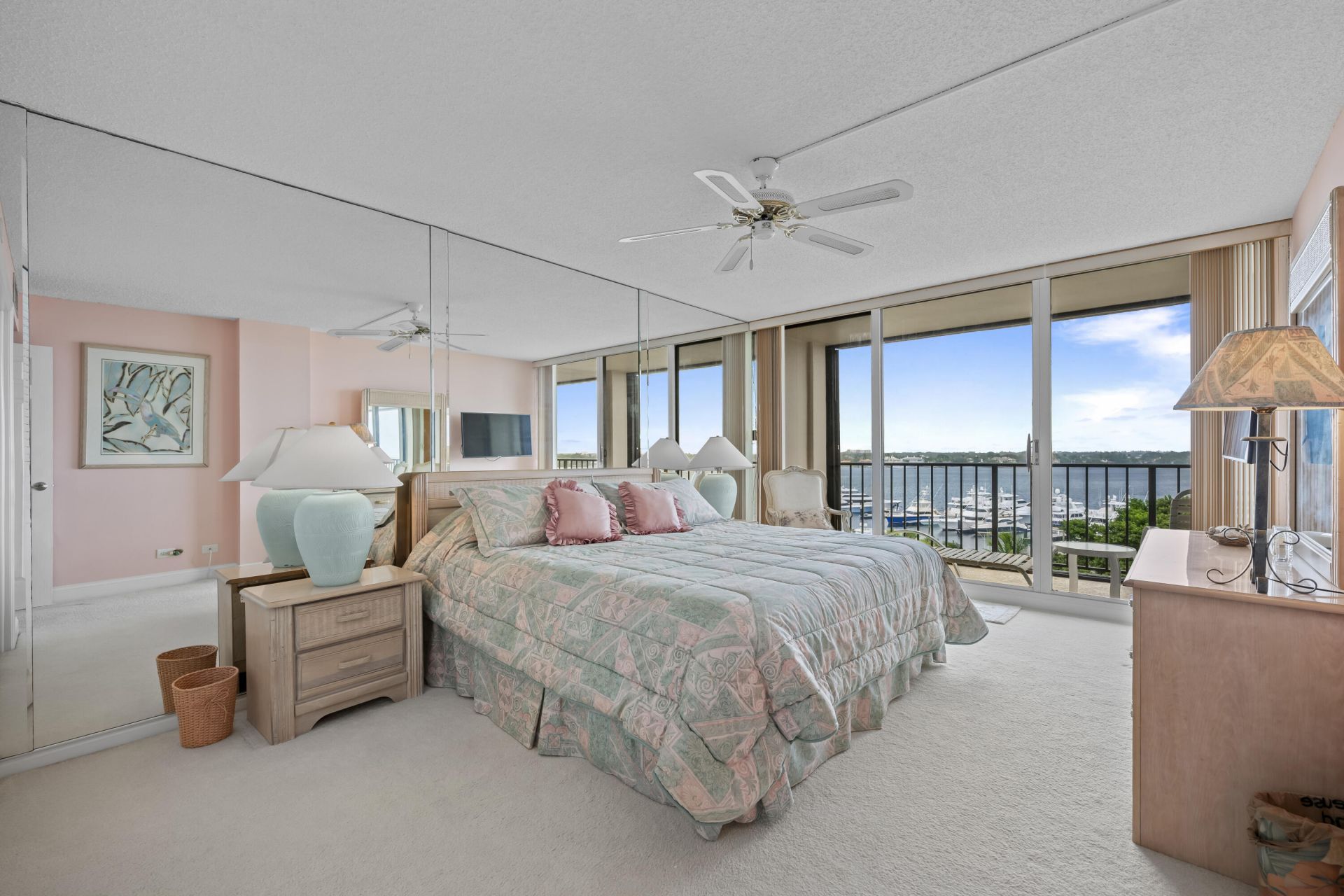 134 Lakeshore Drive, Unit 814, North Palm Beach, FL 33408 Photo