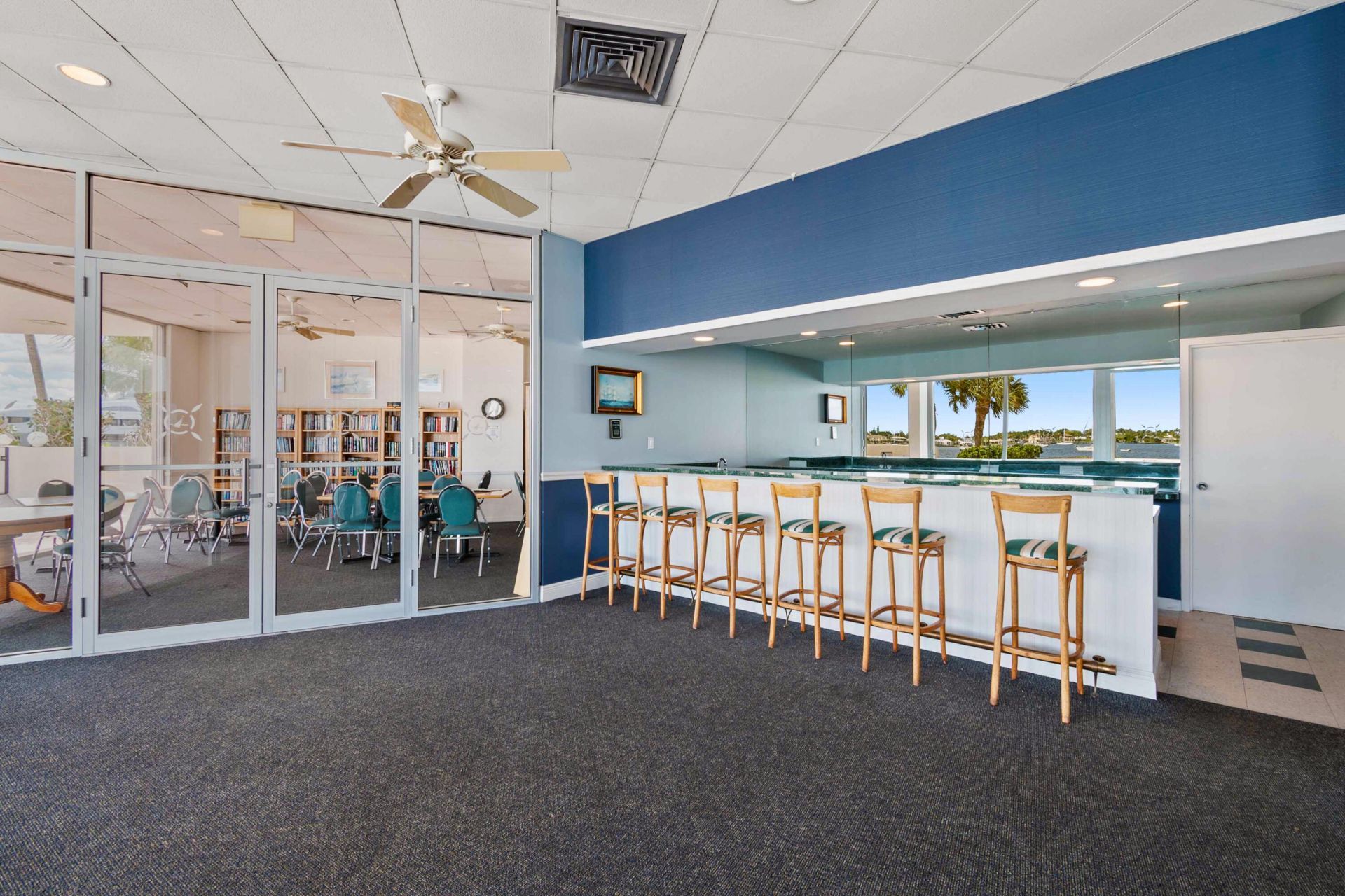 134 Lakeshore Drive, Unit 814, North Palm Beach, FL 33408 Photo