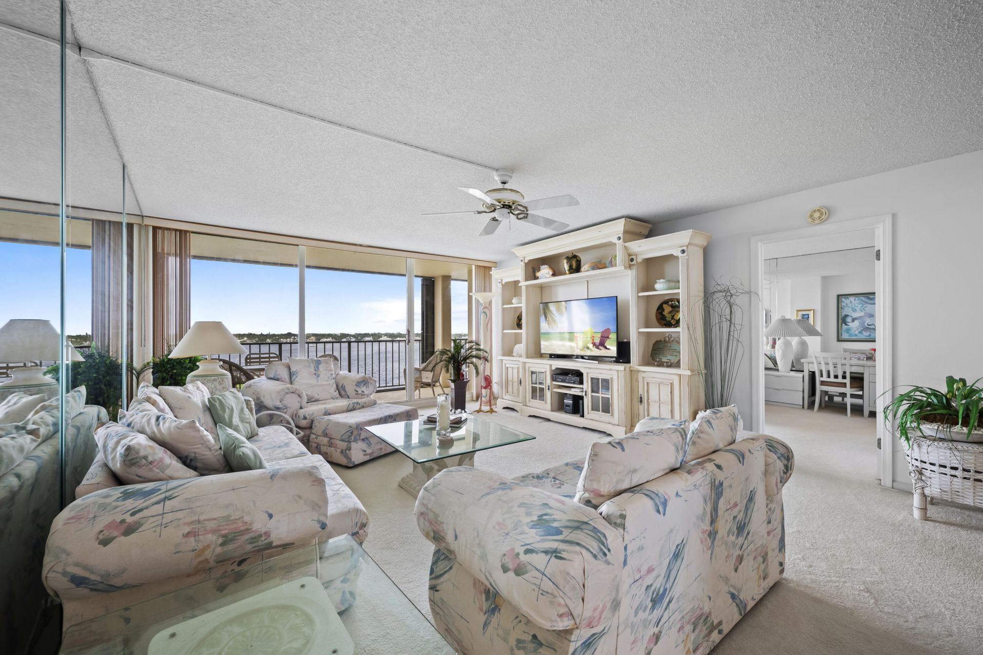 134 Lakeshore Drive, Unit 814, North Palm Beach, FL 33408 Photo