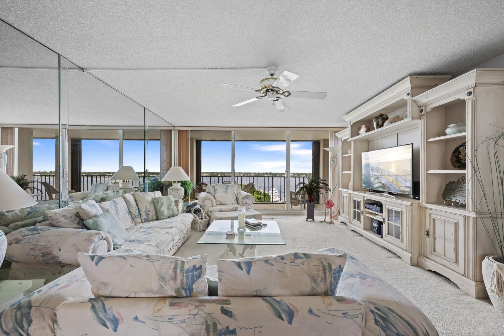 134 Lakeshore Drive, Unit 814, North Palm Beach, FL 33408 Photo