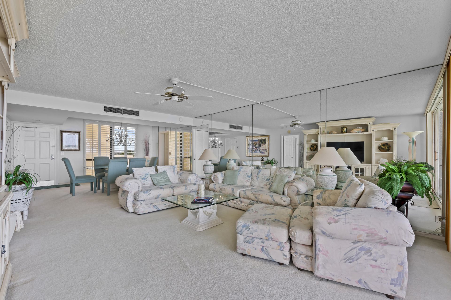 134 Lakeshore Drive, Unit 814, North Palm Beach, FL 33408 Photo