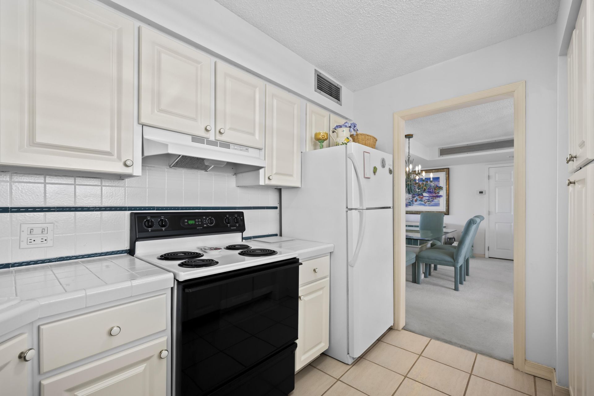 134 Lakeshore Drive, Unit 814, North Palm Beach, FL 33408 Photo