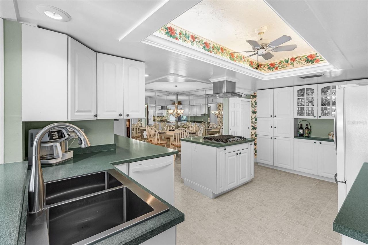 1935 SE 36th Terrace, Cape Coral, FL 33904 Photo