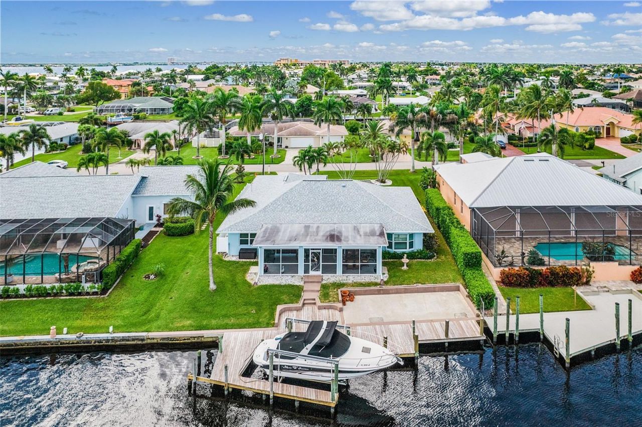 1935 SE 36th Terrace, Cape Coral, FL 33904 Photo