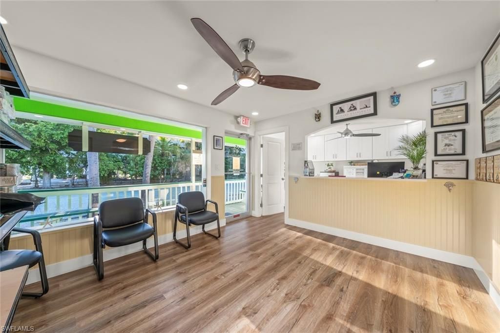 1640 Periwinkle Way, Unit 3, Sanibel, FL 33957 Photo