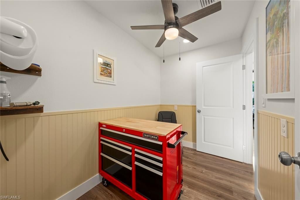 1640 Periwinkle Way, Unit 3, Sanibel, FL 33957 Photo