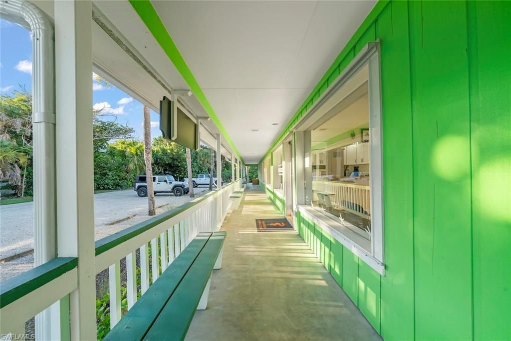 1640 Periwinkle Way, Unit 3, Sanibel, FL 33957 Photo