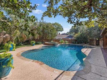 4400 Summercrest Court, Fort Worth, TX 76109