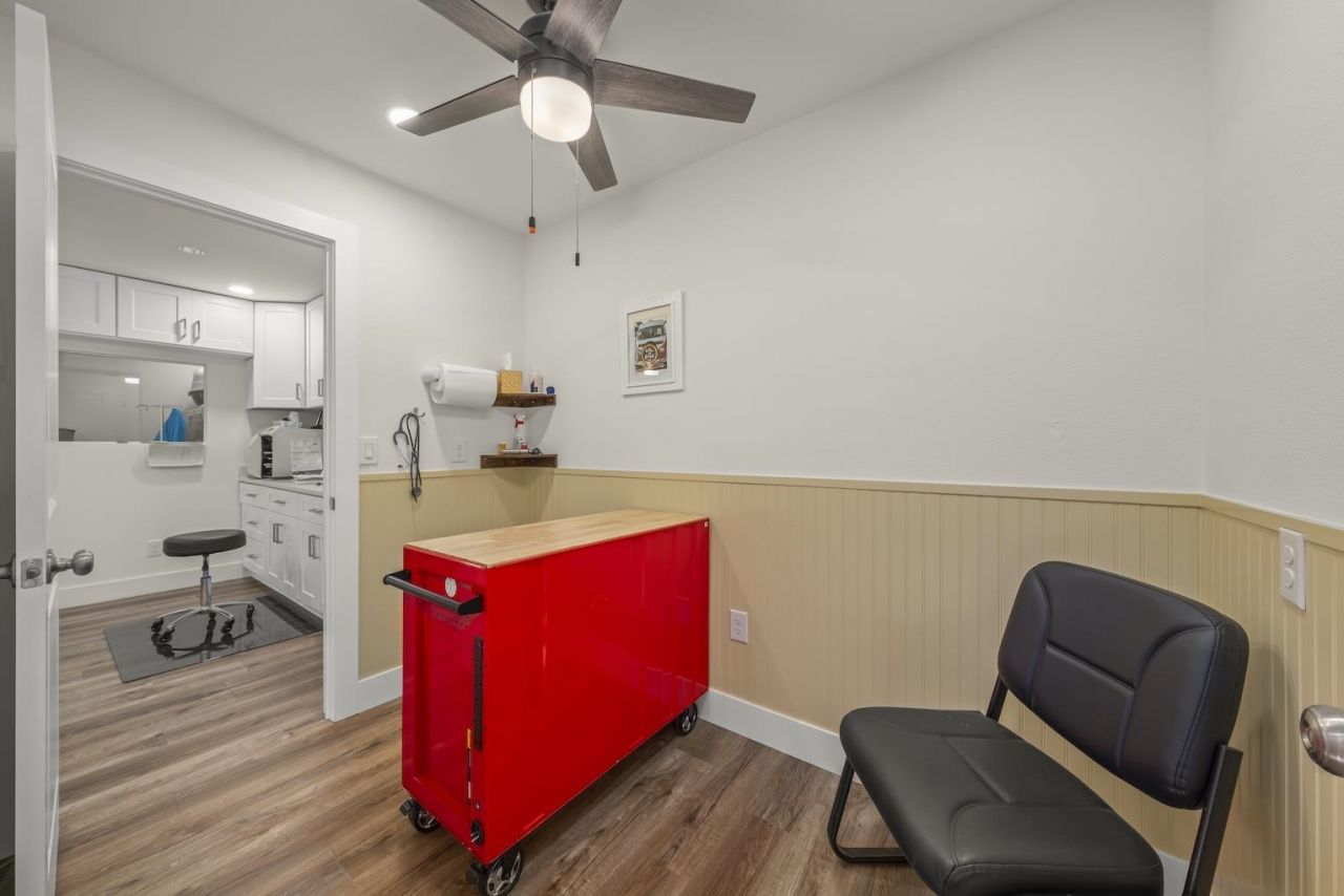 1640 Periwinkle Way, Unit 3, Sanibel, FL 33957 Photo