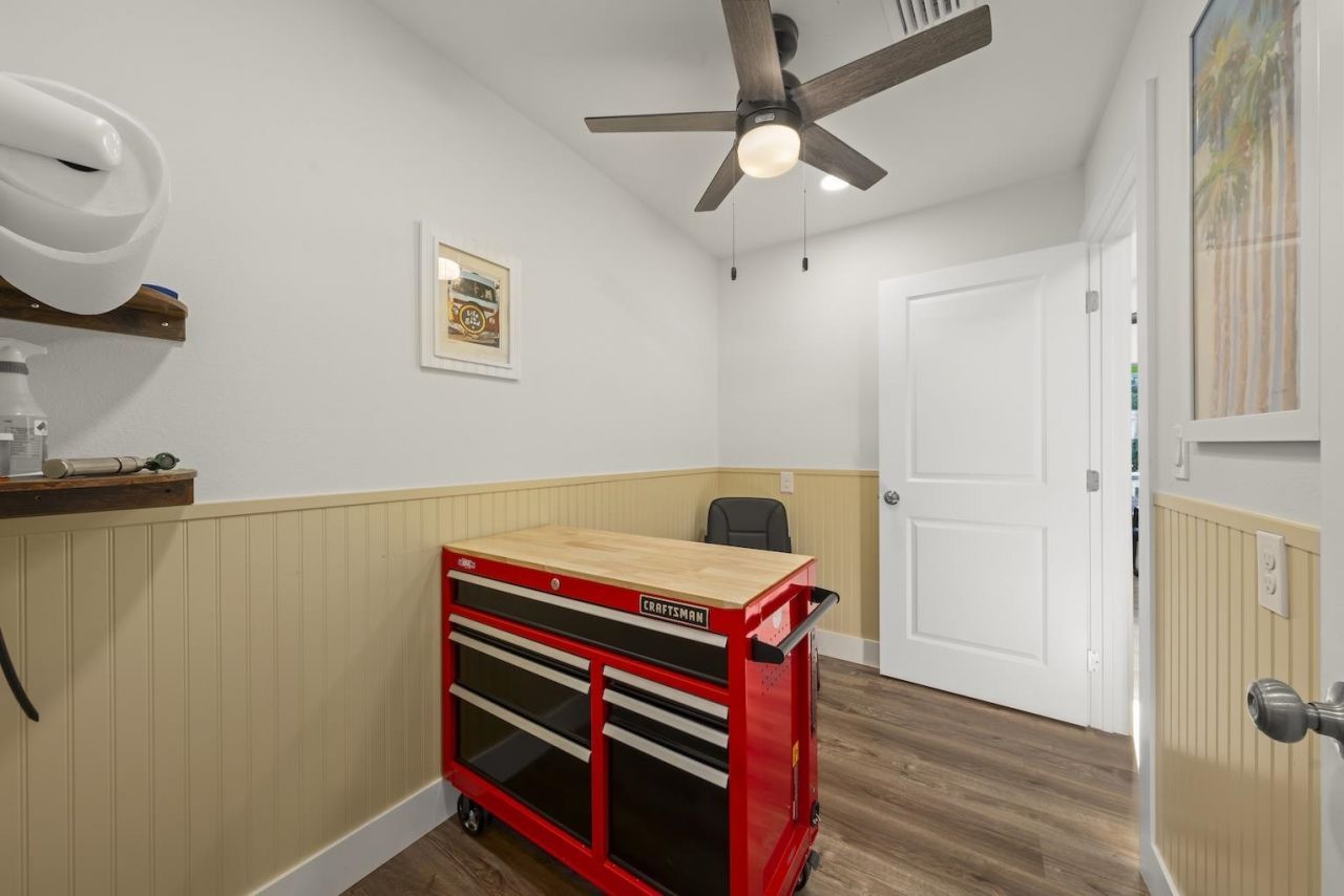 1640 Periwinkle Way, Unit 3, Sanibel, FL 33957 Photo