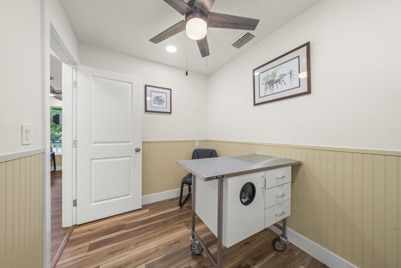 1640 Periwinkle Way, Unit 3, Sanibel, FL 33957 Photo