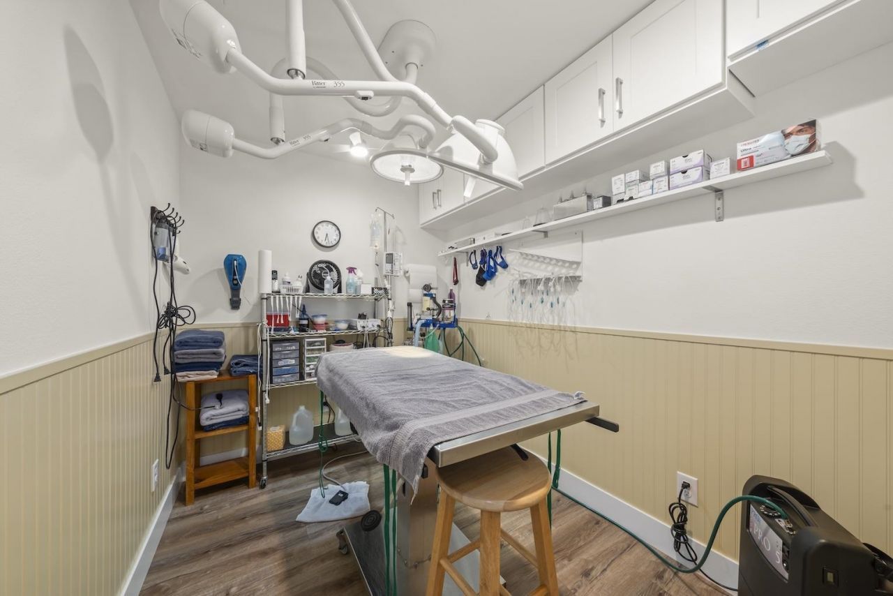 1640 Periwinkle Way, Unit 3, Sanibel, FL 33957 Photo