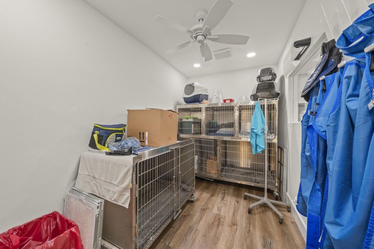 1640 Periwinkle Way, Unit 3, Sanibel, FL 33957 Photo