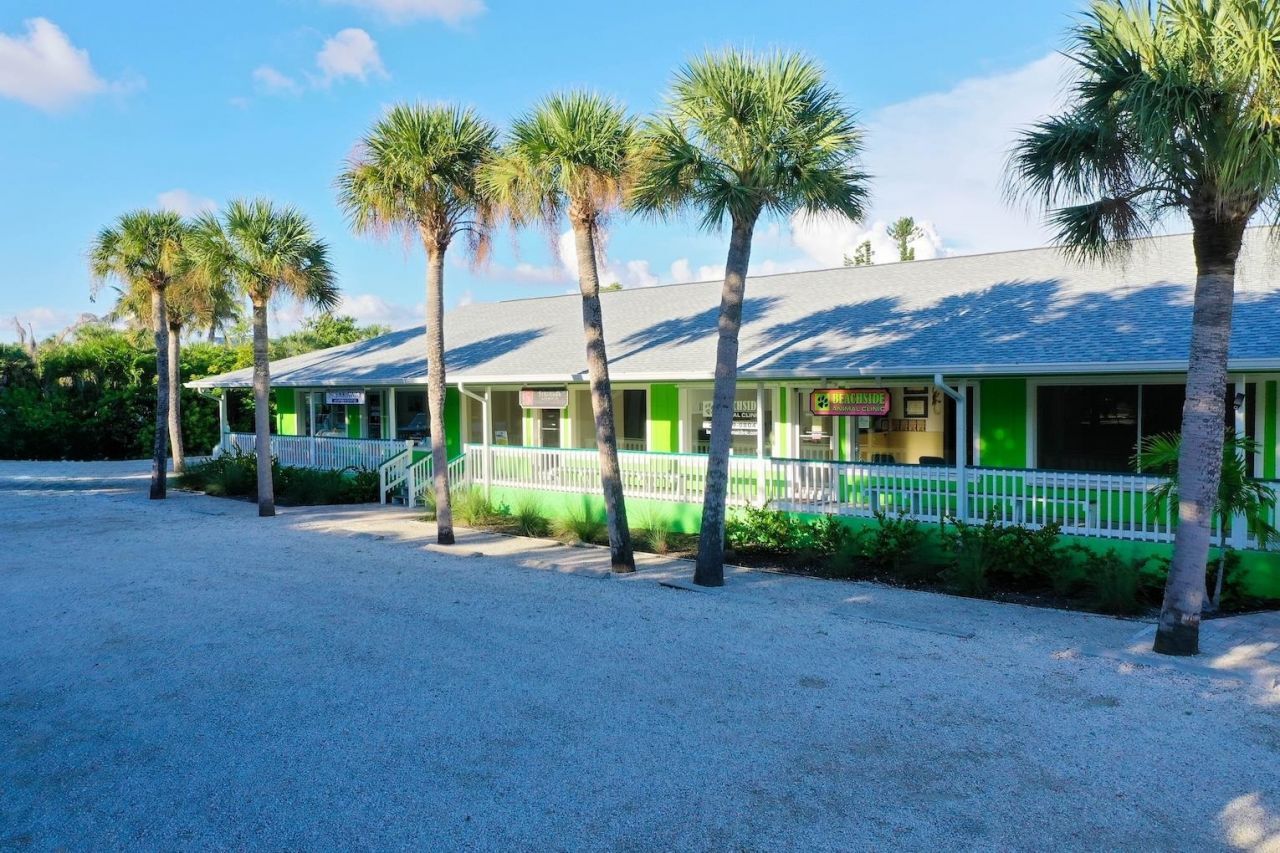 1640 Periwinkle Way, Unit 3, Sanibel, FL 33957 Photo