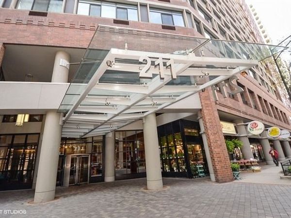 211 E Ohio Street, Unit 1401, Chicago, IL 60611