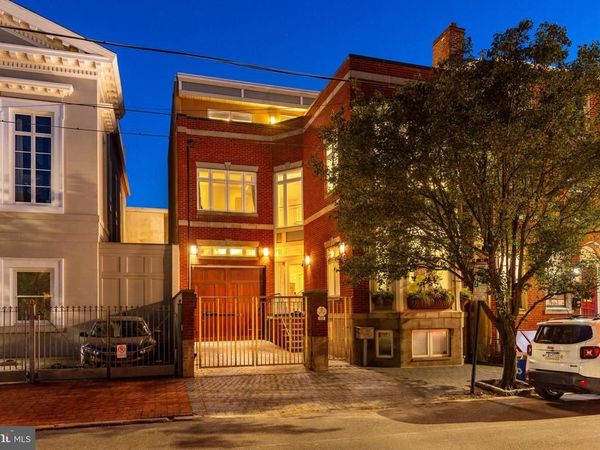 838 LOMBARD STREET, PHILADELPHIA, PA 19147