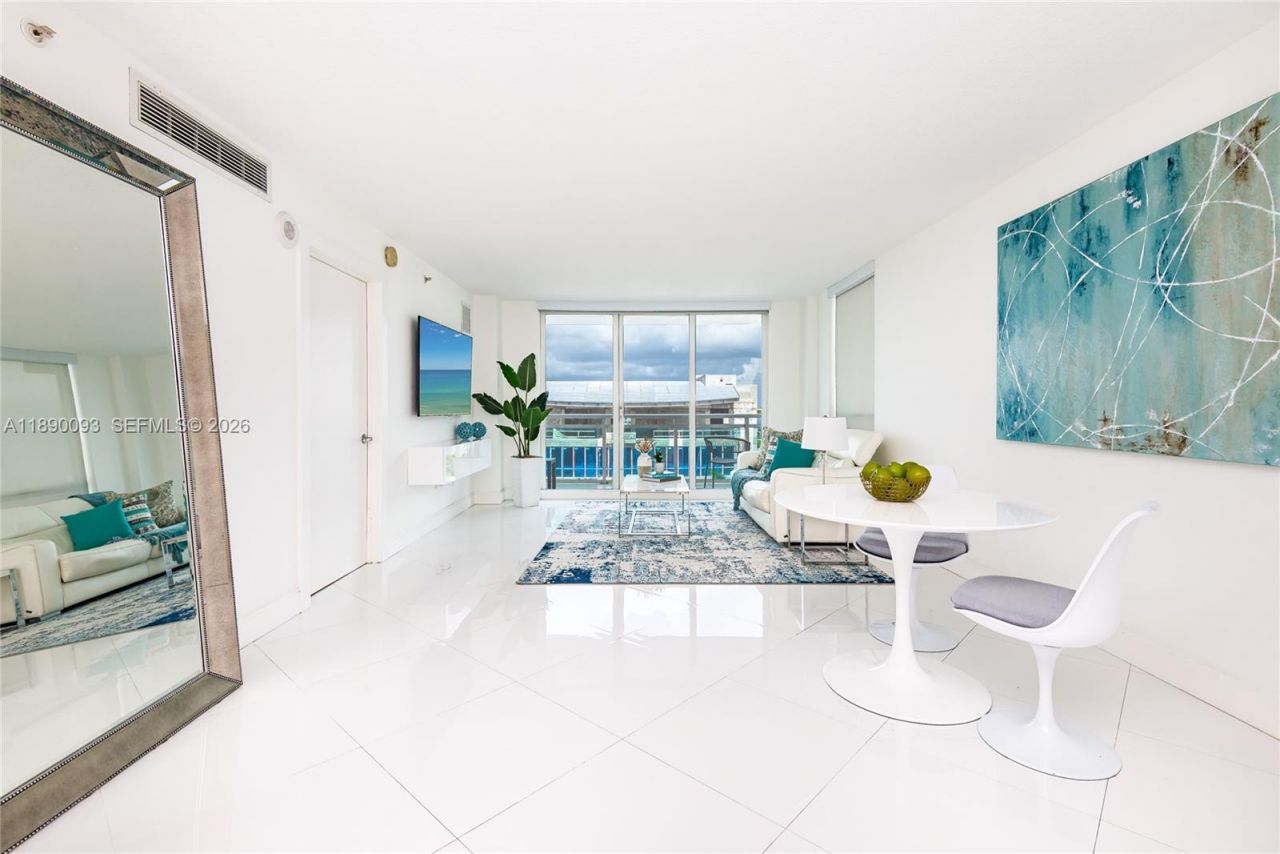 6917 Collins Ave, Unit 720, Miami Beach, FL 33141 Photo