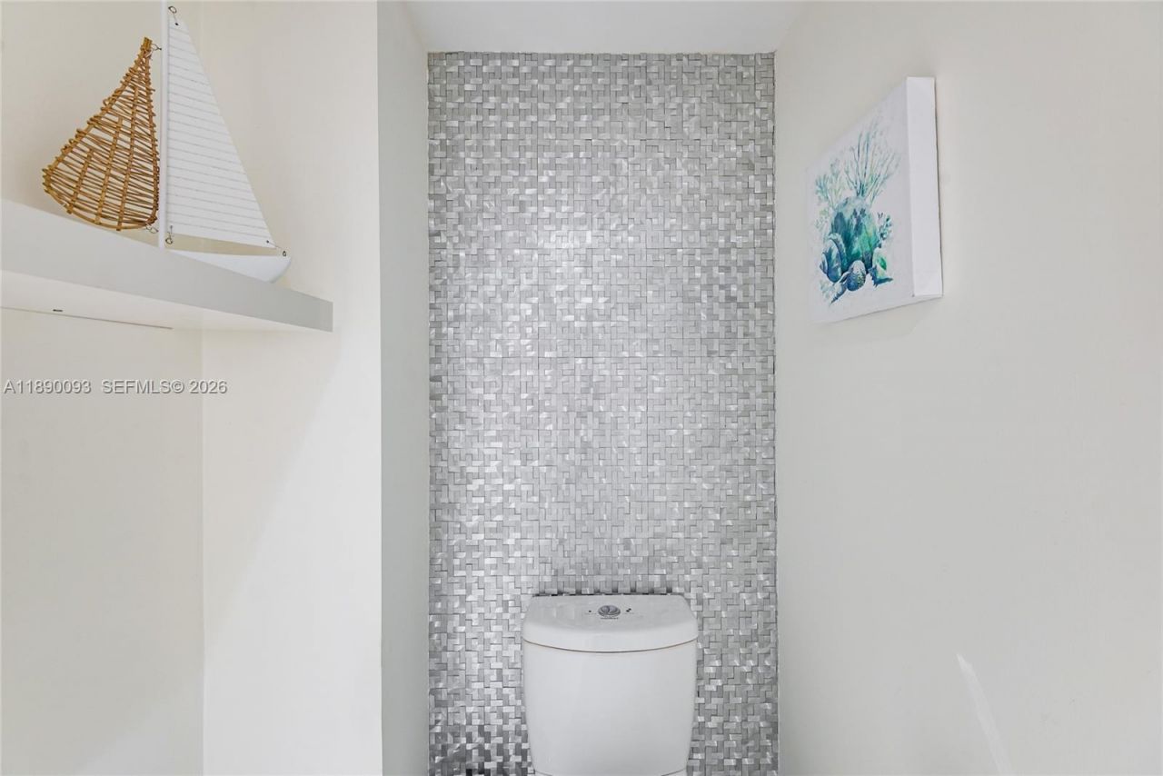 6917 Collins Ave, Unit 720, Miami Beach, FL 33141 Photo