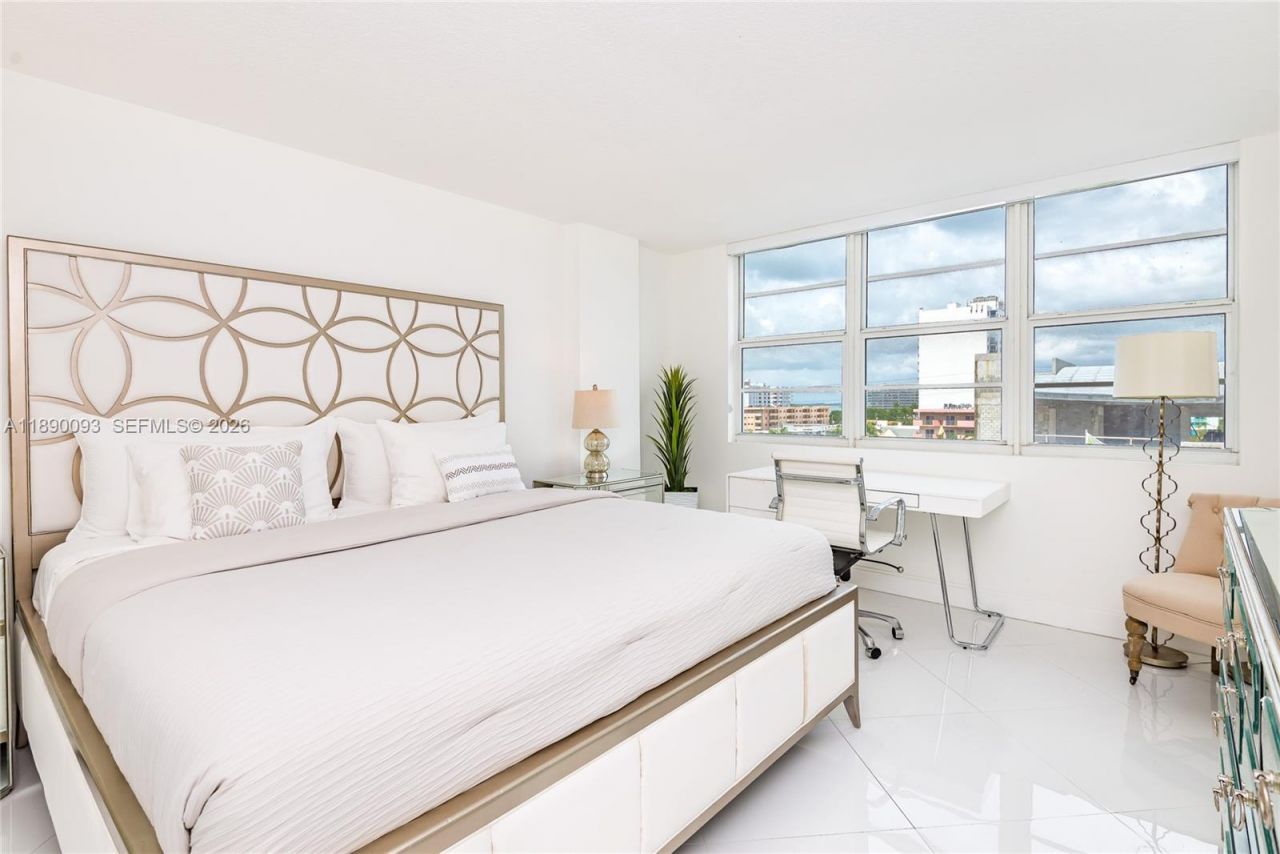 6917 Collins Ave, Unit 720, Miami Beach, FL 33141 Photo