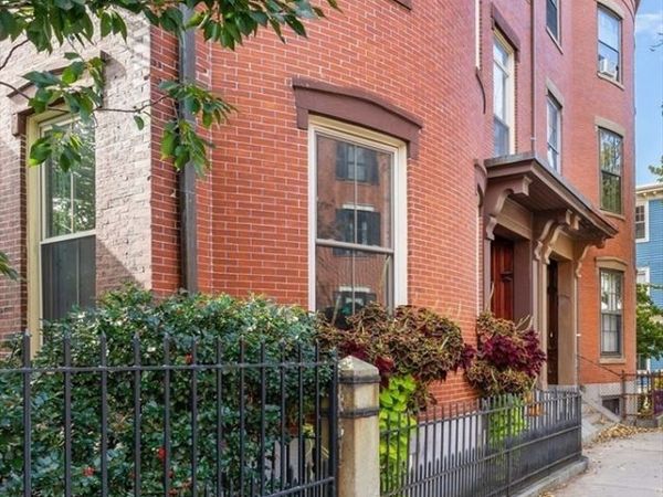 46 High St, Boston, MA 02129