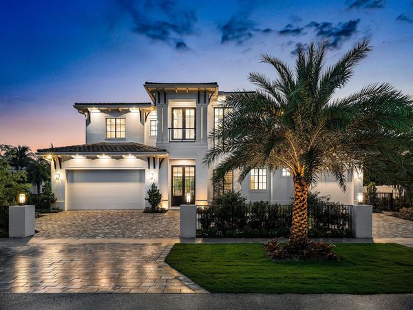 201 NE 4th Avenue, Boca Raton, FL 33432